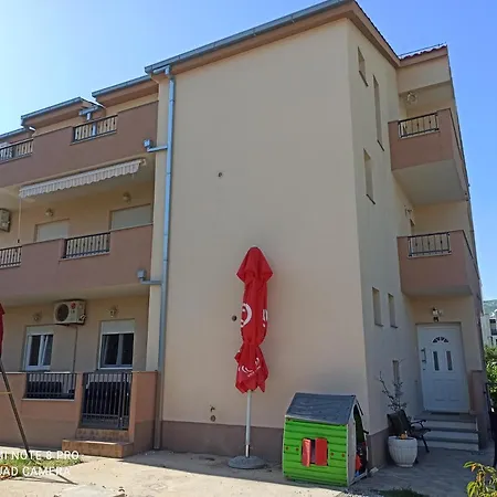 Feral Apartamento *